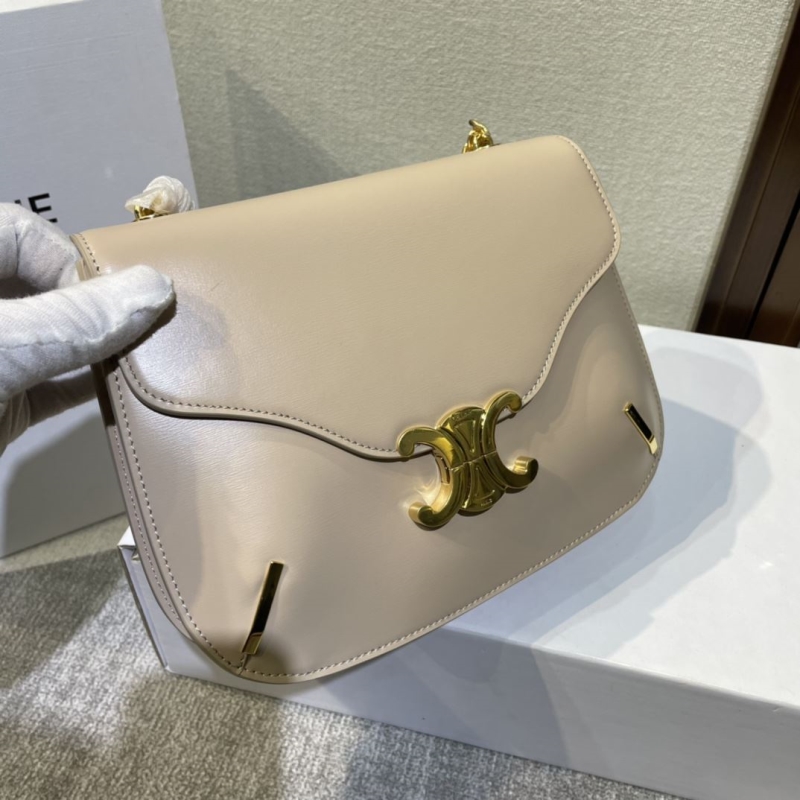 Ce1i*e triomphe bags